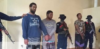 Foto: Distrito Naval Caribe capturó a 3 sujetos con 11 sacos de marihuana en Bluefields/TN8