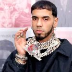 Anuel AA es acusado de ser mal padre: La madre de su hija le dedica un post en instagram 'Fue cuestión de vida o muerte' Someten a cirugía de emergencia a Anuel AA