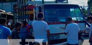 Foto: "Quedan Atrapados" Accidente en Carretera Vieja a León deja 5 heridos" / TN8