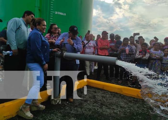 AGUA Servicio de agua potable en Cuajachillo No. 2
