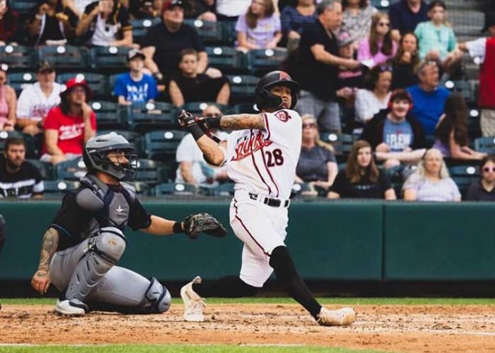 ismael, munguia, giants, Flying, Squirrels