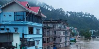 14 muertos por el desbordamiento de un lago glaciar en India