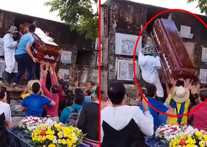 VIRAL Cae ataúd en pleno funeral y el cuerpo se sale del féretro