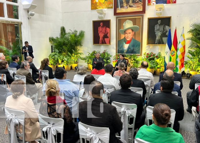 boli-na-4 Foto: Condecoración especial del Gobierno de Nicaragua para el Embajador de Bolivia / TN8