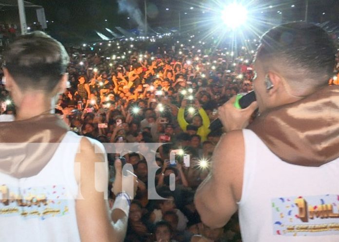 costa-03 Foto: Costa Azul en concierto / TN8