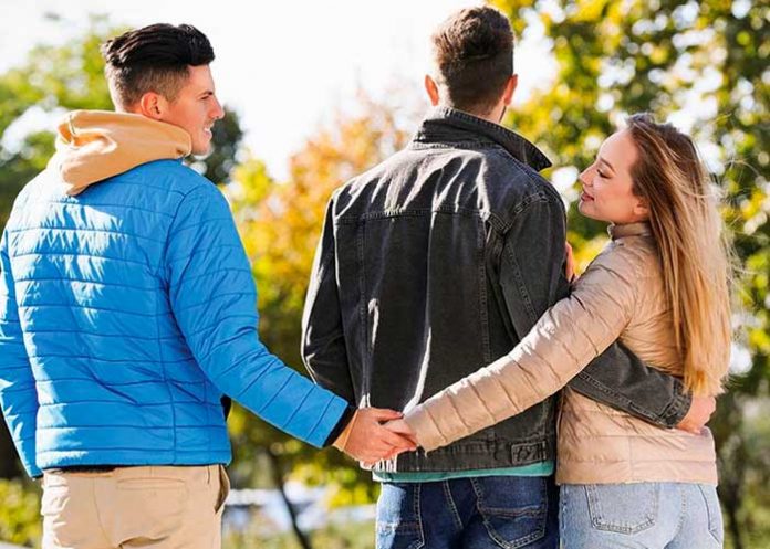 Mujer confiesa que nunca le ha podido ser fiel a sus parejas