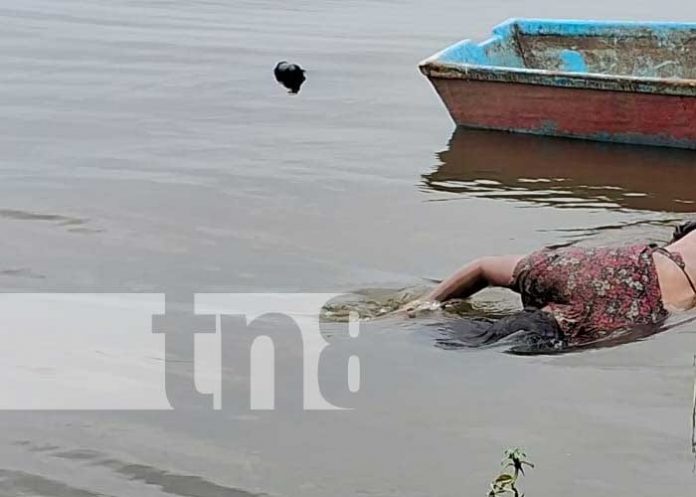 flot-man-2 Foto: Cuerpo de mujer flotando en el Lago de Managua / TN8