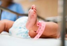 Médicos de Gaza rescatan a un bebé del vientre