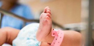 Médicos de Gaza rescatan a un bebé del vientre