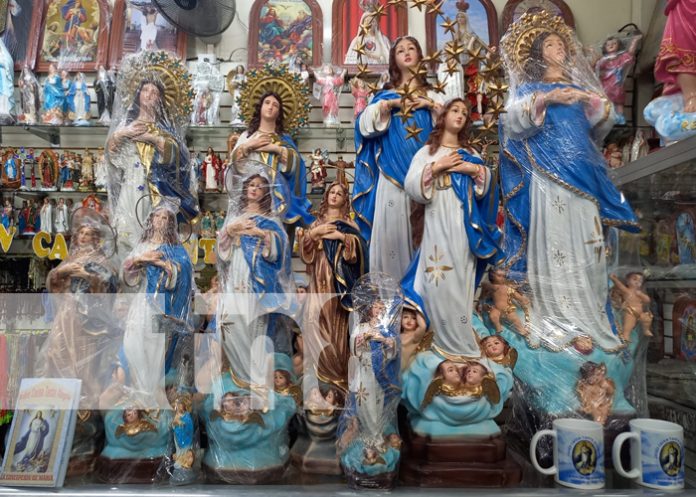 Foto: Productos de La Purísima y Navidad abundan en comercios de Managua / TN8