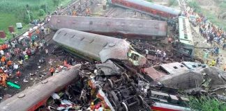 14 muertos al chocar dos trenes de pasajeros en la India