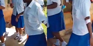 Enfermedad deja a 100 alumnas sin caminar en Kenia