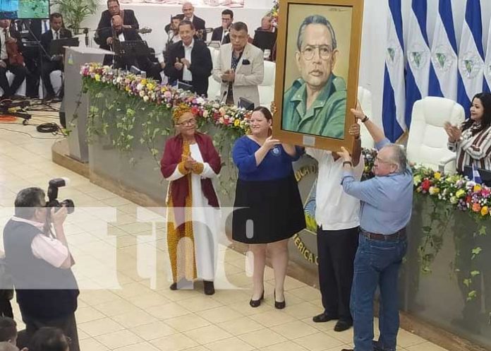 Foto: Diputados conmemoran aniversario 44 del MIGOB / TN8