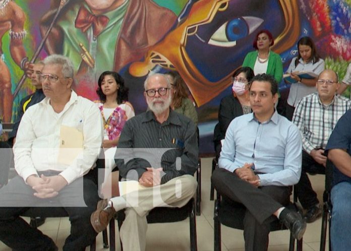 Foto: Certamen para el mejor docente de secundaria en Nicaragua / TN8
