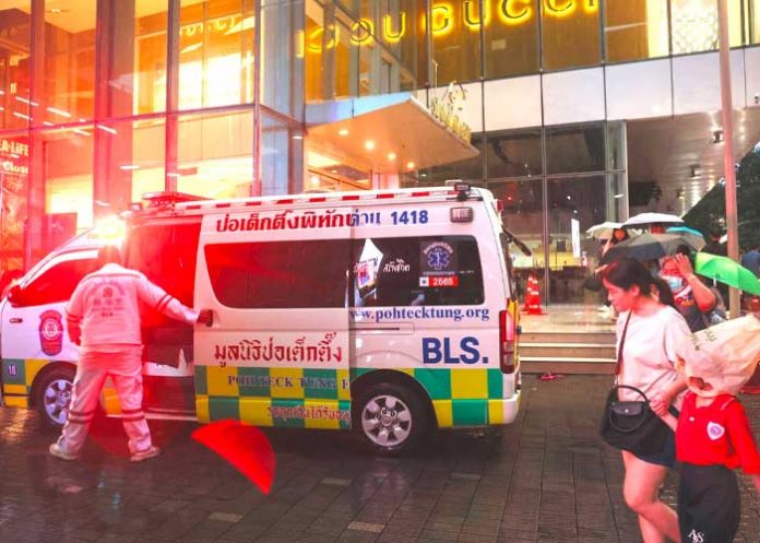 Tres muertos en tiroteo de Bangkok