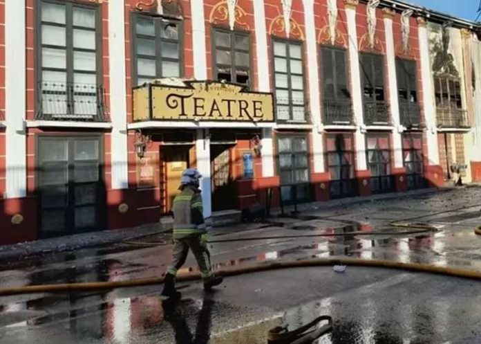 murcia-001 Foto: Abren investigación por incendio en discoteca de Murcia