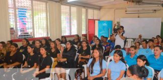 Curso de reparación de celular en las escuelas de oficios