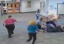 Como «poseído por el demonio» alumno casi mata a golpes a su maestra en Florida Alumno de Florida casi mata a golpes a su maestra