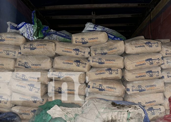 El Ejército de Nicaragua detiene contrabando de cemento en la frontera con Honduras
