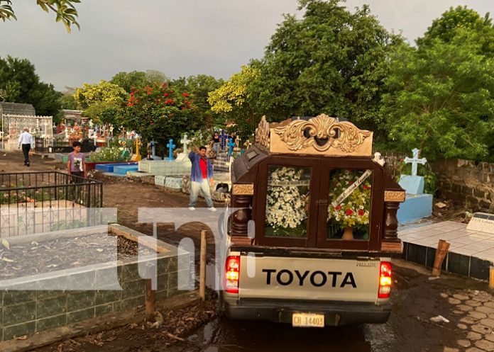 Emotiva despedida en Chinandega a los fallecidos en el incendio de Murcia, España