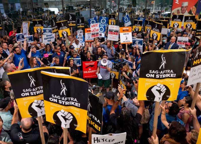 Foto: El show debe continuar ¡Termina huelga! /cortesía