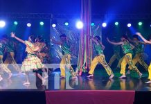 Familias de Madriz disfrutaron de una noche magistral y artística Foto: Familias de Madriz disfrutaron de una noche magistral y artística / TN8
