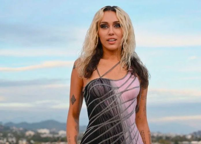 Miley Cyrus de nuevo nominada al Grammy y regresa con poderoso mensaje