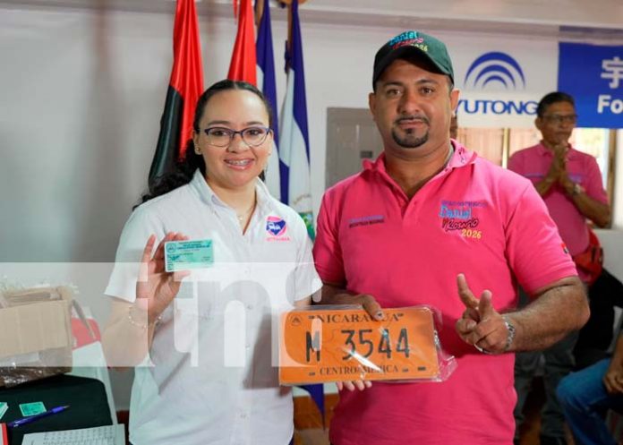 Foto:Entregan nuevos buses chinos a cooperativas de transporte en Managua / TN8
