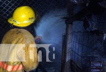 ¡Noche de angustia! Incendio nocturno amenaza hogares en Matagalpa Foto: ¡Noche de angustia! Incendio nocturno amenaza hogares en Matagalpa/TN8