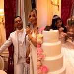 Padres ridiculizan a su hija en público durante una su fiesta de quince años Foto: Padres enfrentan críticas /cortesía