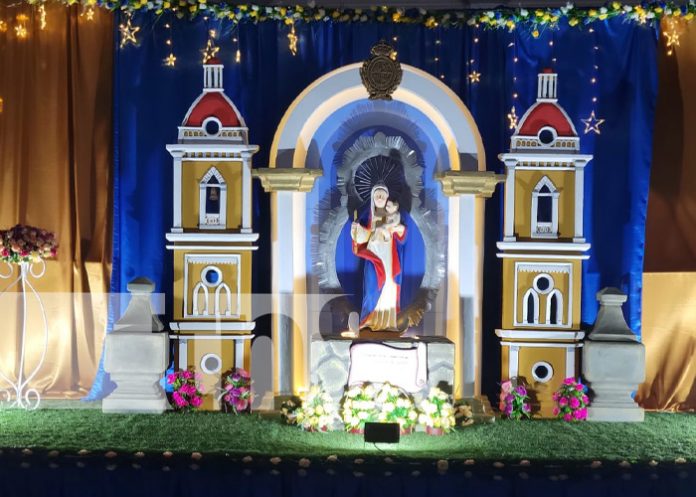 Granada se viste de fe y color con la inauguración de los altares marianos