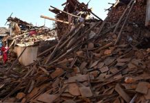 Foto: ¡Tragedia en Nepal! Terremoto de magnitud 6,4 deja 157 muertos y 150 heridos/Cortesía
