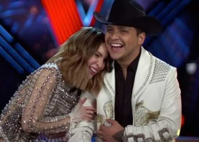 2 Bruja asegura que Belinda tenía bien trabajado a Nodal y a su familia