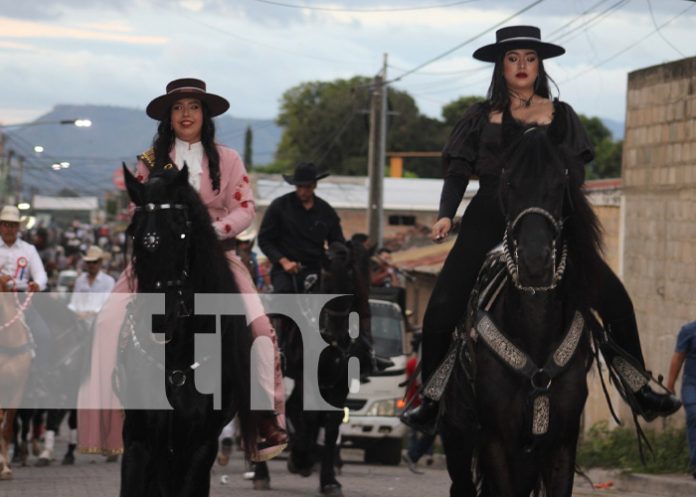 Foto: Madriz cierra sus fiestas de independencia con espectacular desfile hípico / TN8