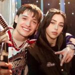 Mhoni Vidente predice un hijo de Peso Pluma y no será de su actual pareja Mhoni Vidente predice un hijo de Peso Pluma y no será de su actual pareja