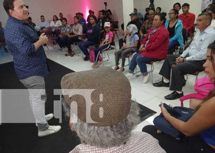 3 Jóvenes artistas elevan el arte en el escenario del Centro Cultural José Coronel Urtecho