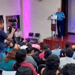 Foto: Policía Nacional presenta campaña “Salvá Tú Vida” a estudiantes de la UdeM/Tn8