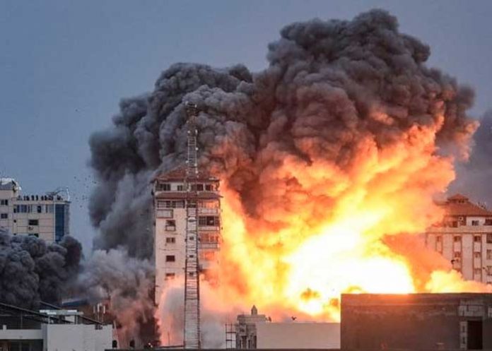 3 80 muertos en bombardeos en un campo de refugiados de Gaza