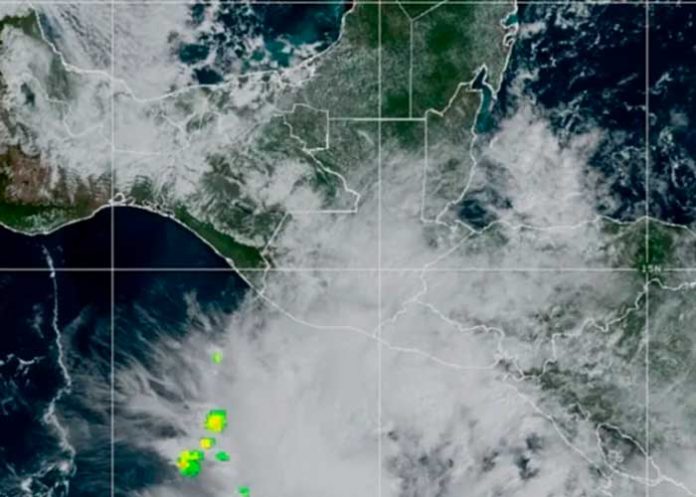 4 Foto: Tormenta Pilar deja tres muertos y grandes daños en El Salvador/Cortesía