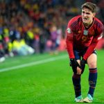 Gavi abandona entre lágrimas partido con España gavi, españa, lesión, ferrán, torres,