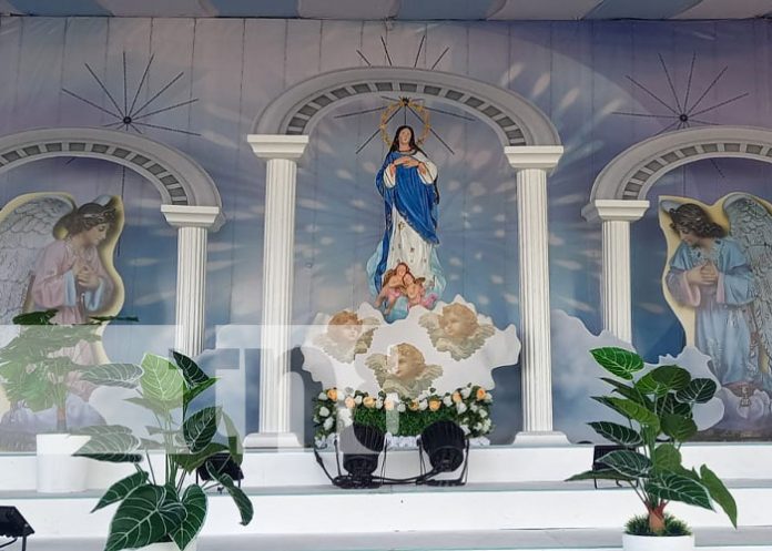 altar-puri-2 Foto: Inspección bomberil en altares de la Avenida Bolívar / TN8