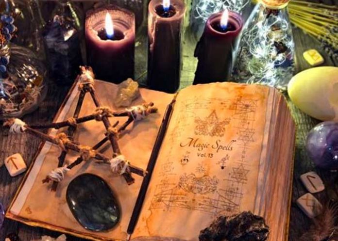 bruja1 Joven de México reía que su exnovia le hacía brujería