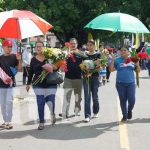 Familias de Nicaragua se desbordan en cementerios para depositar flores Foto: Cementerios de Nicaragua visitados por familias / TN8