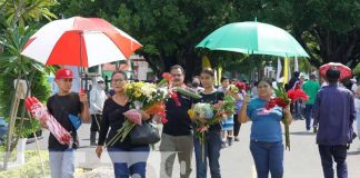 Foto: Cementerios de Nicaragua visitados por familias / TN8