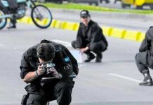 Lo matan de un plomazo mientras caminaba de la mano con su niña en Colombia Asesinan a hombre frente a su hija en Colombia