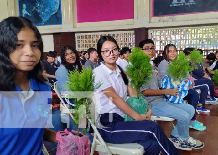 Foto: Festival ecológico en Instituto Elvis Díaz, en Managua, Nicaragua / TN8