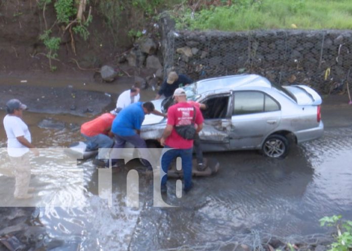Foto: Honras fúnebres para hombre que murió por una corriente en Ciudad Sandino / TN8