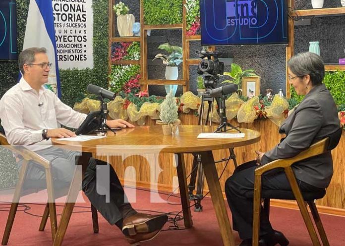 microfin-2 Foto: Jim Madriz, presidenta de la Comisión Nacional de Microfinanzas / TN8