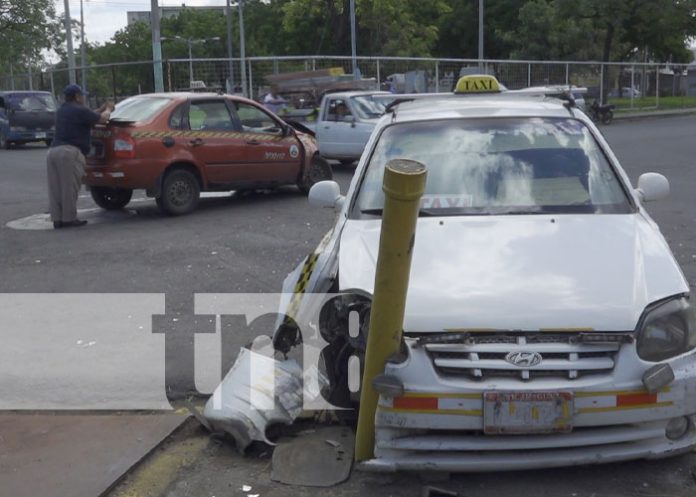 Foto: Taxistas protagonizan accidente en Managua / TN8