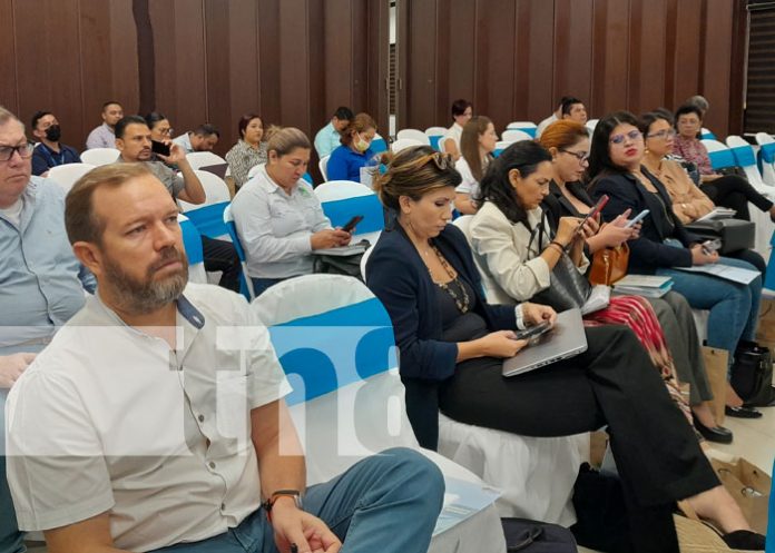 Foto: Seminario sobre trámites urbanísticos en Managua / TN8